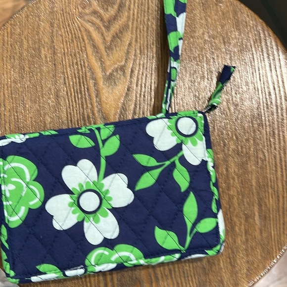 Quilted travel pill organizer. - Picture 4 of 4